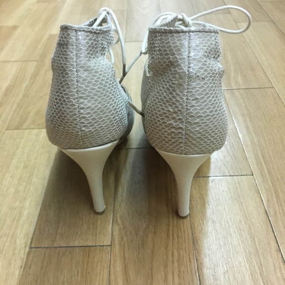 NWOT WET SEAL Heels - Picture 6 of 10